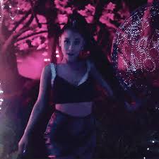 Pin On Ariana Grande