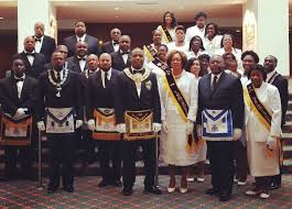 V O L U M E V I I I , I S S U E I V O C T O B E R 2 0 1 5