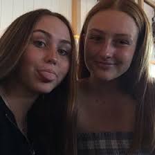 Olivia Overfield (oliviaoverfieldd)