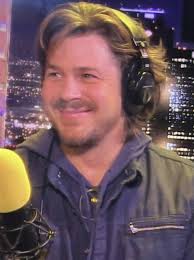 Why does Kane Brown get snubbed at award shows?