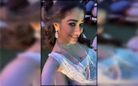 Have something nice to say about remya suresh? S87nwxchdtig9m