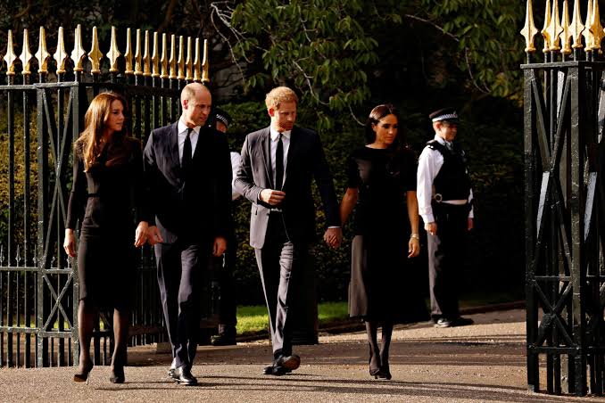 Queen Elizabeth updates: State funeral ends 11 days of ceremonies - ABC News