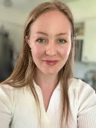 Jodie Wilcox's Instagram, Twitter & Facebook