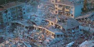 Afad, saat 15.08'de gerçekleşen sarsıntının büyüklüğünün 3,9 olduğunu duyurdu. Murat Bardakci 250 Yilda Bir Deprem Yasanan Istanbul Da Kucuk Kiyametin Kopmasina Birkac Sene Kaldi
