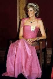 What Diana Wore Day 17 Brisbane Australia Donald Campbell Blue White Patterned Silk With Reverse Princess Diana Fashion Princess Diana Dresses Princess Diana