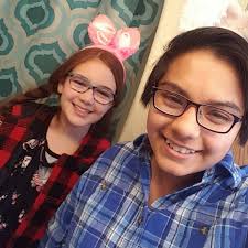 Sonya Aragon (@sonya_aragon)