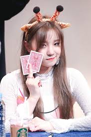 Yuqi Loves You Kpop Kdrama Bts Exo Kpoparmy Soyeon Garotas K Idols