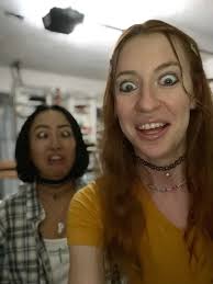 Ako at ang aking bff ay sa wakas ay nakapag-costume na bilang Maya/Na.  Disclaimer: ang post na ito ay maaaring magdulot ng pagkasira sa tela ng  sansinukob. : r/PEN15