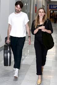 We did not find results for: Elizabeth Olsen Quietly Married Musician Robbie Arnett In 2020 Mcutimes