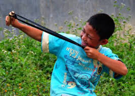 Hasil gambar untuk gambar permainan anak ketapel
