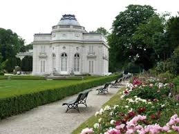 Chateau De Bagatelle Is A Neoclassical Chateau In The Bois De Boulogne 16 Th Arrondissement The Garden Paris Interiors Dream Garden Neoclassical Architecture