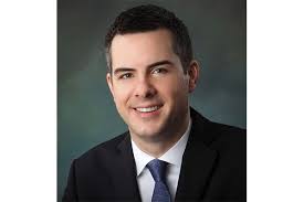 Albert '10 drives change in health care, financial analytics in Maine and  beyond