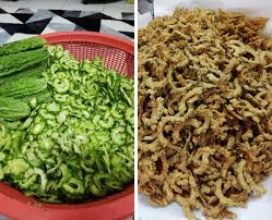 Goreng peria sehingga kekuningan sedikit. Peria Katak Biasanya Pahit Tapi Bila Digoreng Rangup Budak Budak Pun Suka Makan Keluarga