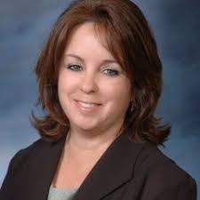 Dina Benoit's Instagram, Twitter & Facebook