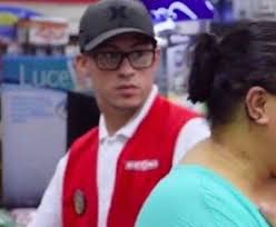 Bad bunny, brad pitt, zazie beetz, joey king, and a bunch of other amazing actors are all starring. Izzy On Twitter Bad Bunny En Solo 5 Anos De Bagger A Grammy Award Winner