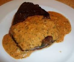 Voici Une Des Meilleures Sauces A Mon Gout Pour Accompagner Une Bonne Tranche De Viande Rouge Pleine De Saveur Recettes De Cuisine Recette Cuisine Et Boissons