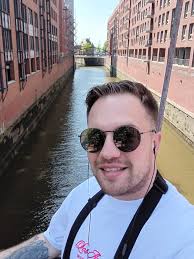 the_nigels_istanbul near the beautiful mosque 🕌 Follow  @the_nigels_istanbul official to get a 20% Store Sale if you visiting this  store you have to enter the Unicode „Benny Bliss“ and all get done.Trust