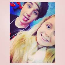 Kayla xx (@melb_tonighter)