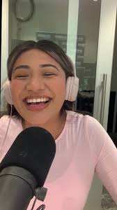 If your favorite artist asked you to put your cell phone away, are you  doing it ?! 😅👇🏼 #shoboy #shoboyshow #fyp #fypシ #foryoupage #parati  #latinosbelike #mexicansbelike #viral