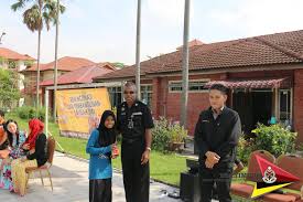Melaksanakan program pendidikan sekolah dengan mewujudkan sekolah integriti puncak alam dengan bantuan guru kader kpm. Facebook