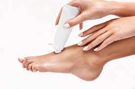 7 Ways To Get Rid Of Cracked Heels Fast 2 Amazing Products To Soften Feet Cheap Cosmetics Beauty How Tos Drugstore Beauty Products The Beauty Bargainista