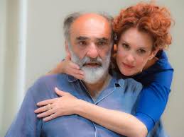 Debutta sul grande schermo nel 1985 con il film di mario monicelli speriamo che sia femmina. Alessandro Haber E Lucrezia Lante Della Rovere Padre E Figlia Per Zeller Sicilian Post