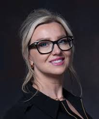 Mary Yoder's Instagram, Twitter & Facebook