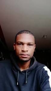 ¿Señorita neisy da Gomez, quiere usted adoptarme como novio?