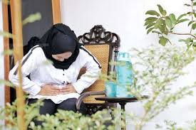 Cara ini adalah cara yang paling mudah untuk menghilangkan komedo dari wajah. Ini Cara Mengatasi Panas Dalam Saat Asam Lambung Naik