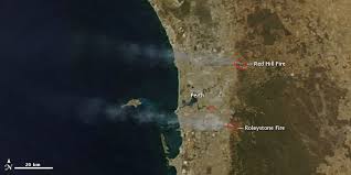 Bushfires threaten homes on perth fringe, residents told too late to leave. Fires In Perth Australia