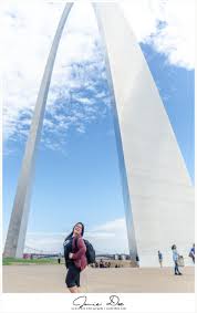 Blush wedding photography in real life, shouldn't a wedding be an awesome party you throw with your great pal, in the presence of a bunch of your other friends? Gateway Arch St Louis Atlanta Wedding Photographers Atlanta Wedding Photographers
