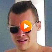 harrystyles en instagram そして いくつかのミーム ハリーの変な顔のスパム harrystyles harry hes harold one direction quotes one direction humor one direction cartoons
