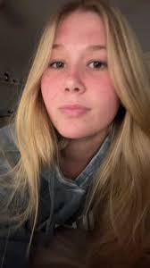 Emily Candler's Instagram, Twitter & Facebook