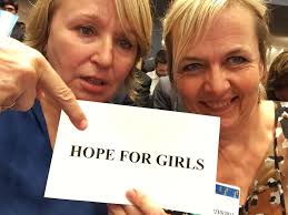 'annemie struyf' vertoeft een tijdje bij de kloosterzusters. Een Proficiat Annemie Struyf En Lieve Blancquaert Met De Facebook