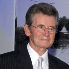 We are deeply saddened by the loss of Arthur Colin Mosely, who was the Golf  Director of Santa Maria Golf Club since its very inception. The Chairman,  Directors and Staff of Santa