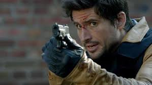 SCHAUSPIELER & CHARAKTERE: