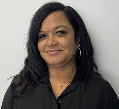 Elizabeth Sturdevant's Instagram, Twitter & Facebook