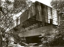 Paulo mendes da rocha 'was hospitalized in são paulo due to lung cancer and passed away at dawn on perforated brick façade + massive climbing wall adorn this house in thailand. Mendes Da Rocha House Sao Paulo Paulo Mendes Da Rocha Arquitectura Viva