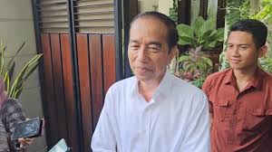 Pernyataan Jokowi Jadi Lebih Pilih Jadi Caketum PSI Daripada PPP Bikin Kader “Berbunga-bunga”, Memicu Perdebatan Keras untuk Caketum