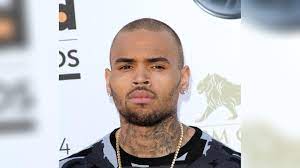 Nach Verhaftung: Chris Brown kommt nicht auf Kaution frei | GMX.AT
