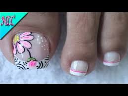 Diseños de uñas cortas diseño de uñas cortas te compartiremos una gran cantidad de imágenes con diseños de uñas cortas y las nuevas tendencias en uñas negras con dorado así como también uñas decoradas para los pies uñas acrílicas decoradas. Unas Decoradas Sencillas Y Bonitas Para Pies