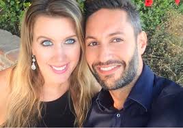 You guys are adorable together!❤️