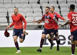 Lille souhaite ne pas se laisser décrocher par le psg, actuellement en tête de ligue 1, alors que lyon, 9e, peut glisser à la 5e place en cas de victoire. Werncjqthfypom