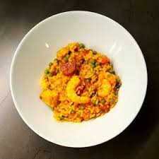 Risotto Comme Une Paella Recette Facile La Cerise Sur Le Maillot Recette Paella Recette Risotto Plat