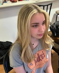 Oana Martin (@ifeelprettyhairandmakeup) • Instagram photos and videos