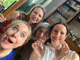 Victoria Rushton's Instagram, Twitter & Facebook