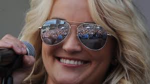 See CMA Music Festival final day photos