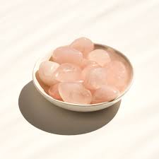 Rose Quartz⎜Stone of Unconditional Love⎜Benefits and Uses