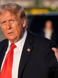 Girl joins university next to hospital where she defeated cancer, emotional  father shares post. Viral