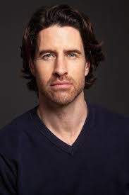 Darren Killeen's Instagram, Twitter & Facebook